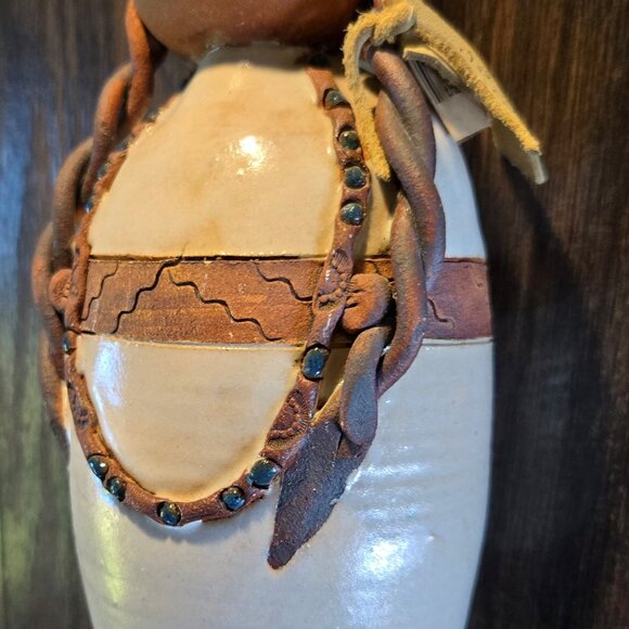 Vintage VAL KNIGHT Studio Handmade Pottery of Native American Girl NEW - Picture 10 of 12